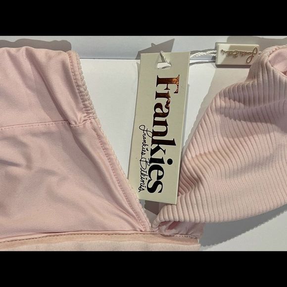 NWT Frankie’s Bikinis Melrose Ribbed Top Rose Water Light Pink Medium TOP ONLY - Picture 8 of 10